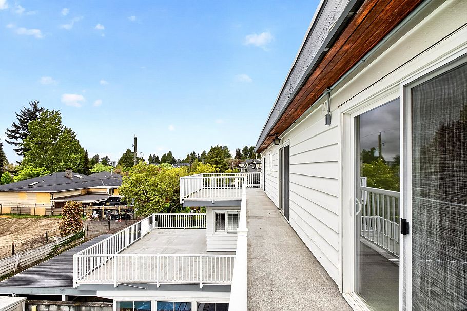 642 W 53rd Avenue Vancouver, BC - 31