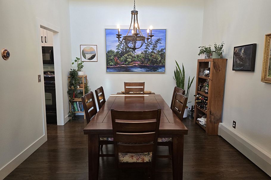 310 1266 W 13th Avenue Vancouver, BC - 5