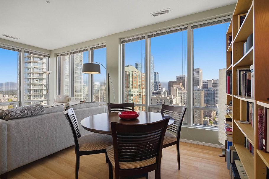 1607 989 Nelson Street Vancouver, BC - 3