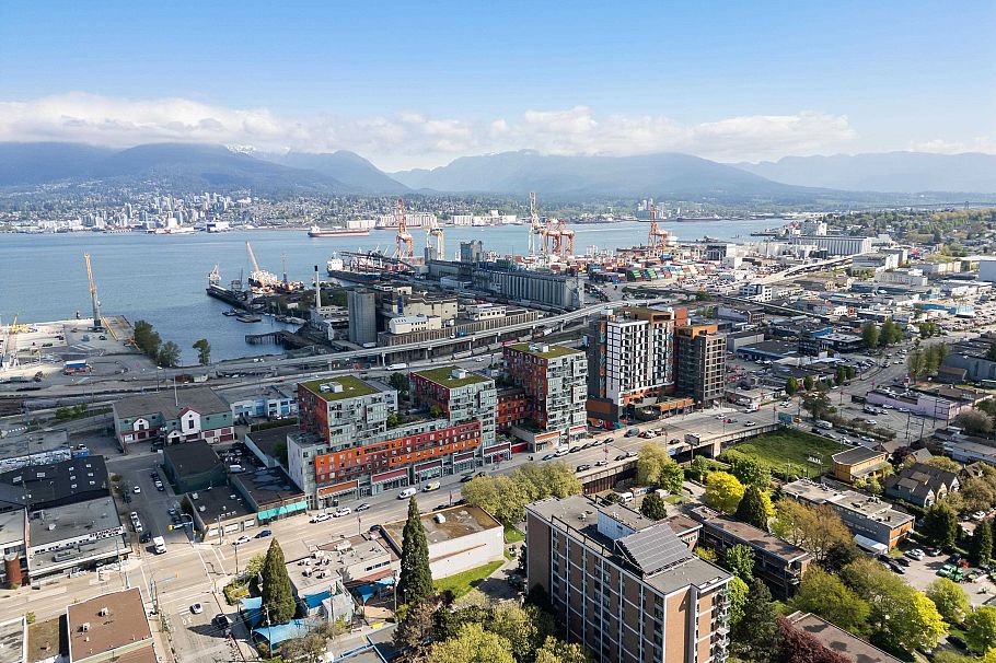 909 955 E Hastings Street Vancouver, BC - 2