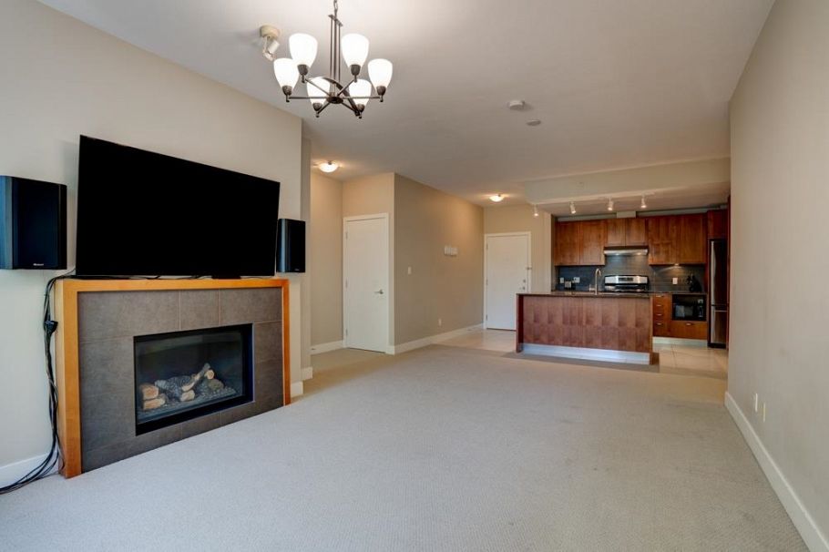207 5955 Iona Drive Vancouver, BC - 11