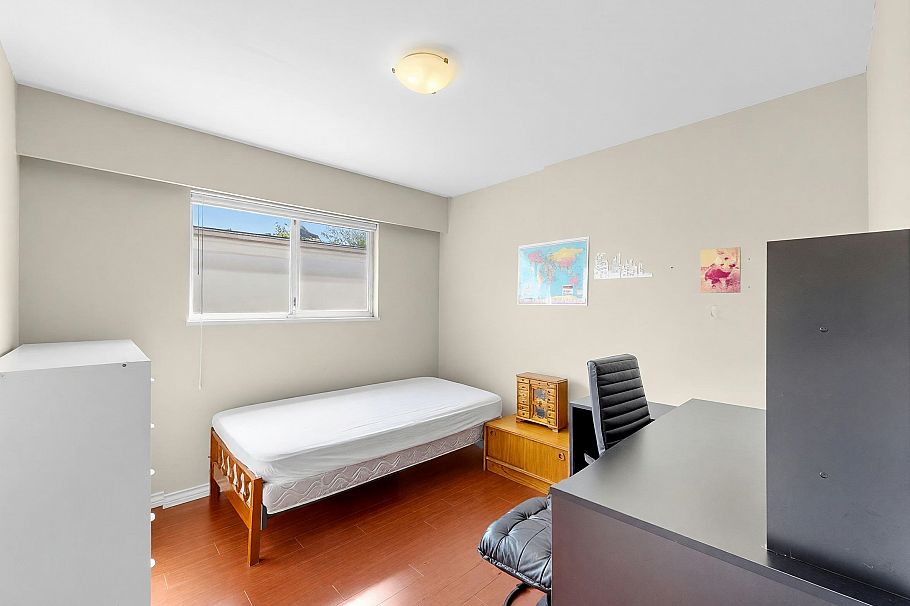245 W 63rd Avenue Vancouver, BC - 22