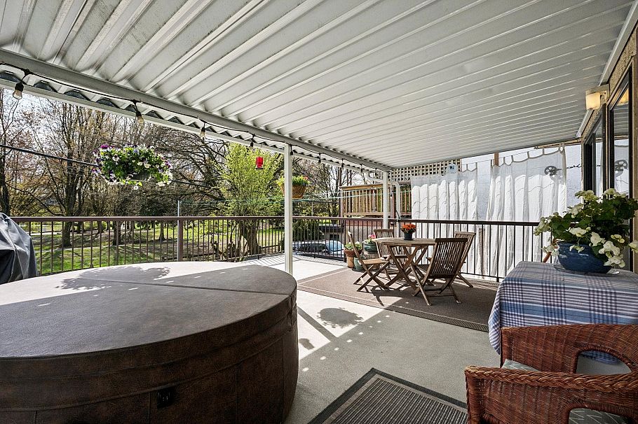 2050 E 13th Avenue Vancouver, BC - 17