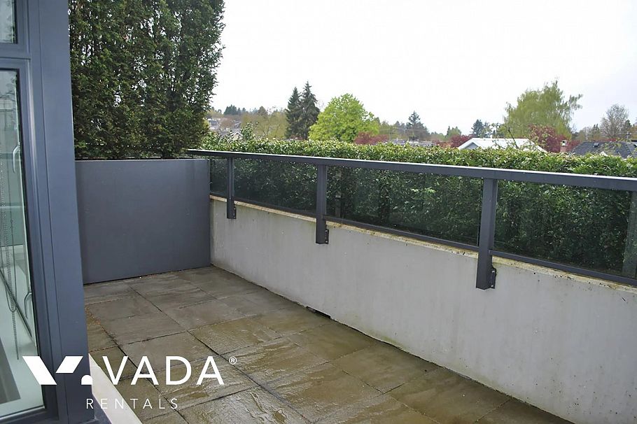 203 4355 W 10th Avenue Vancouver, BC - 18