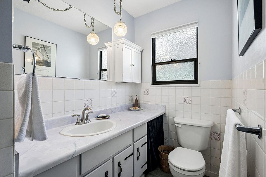2050 E 13th Avenue Vancouver, BC - 27