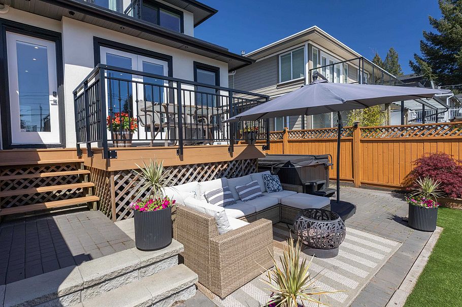 215 E 22nd Street North Vancouver, BC - 28