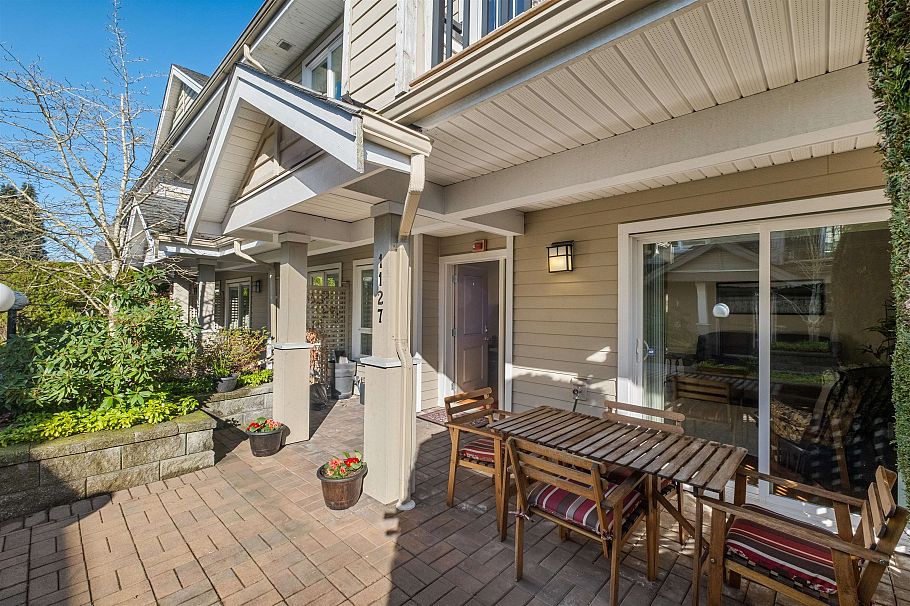1127 St. Andrews Avenue North Vancouver, BC - 31