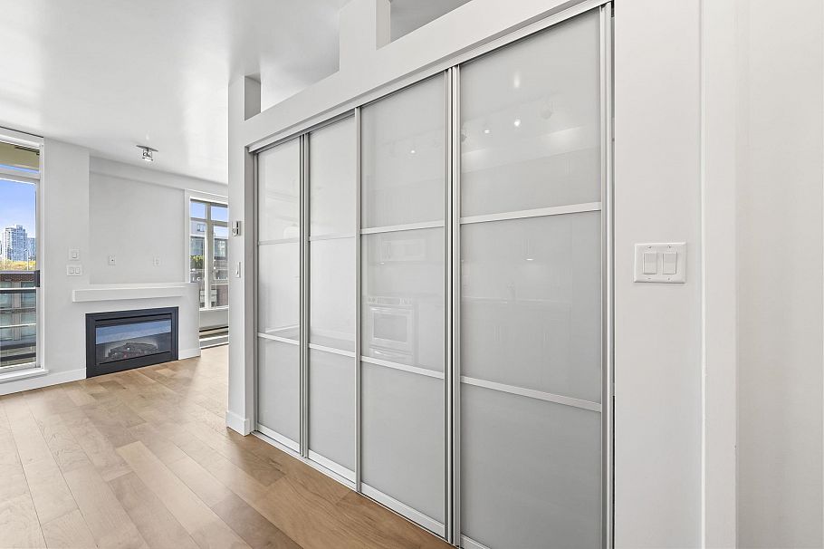 304 2055 Yukon Street Vancouver, BC - 17