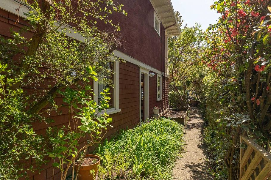 237 E 24th Avenue Vancouver, BC - 34