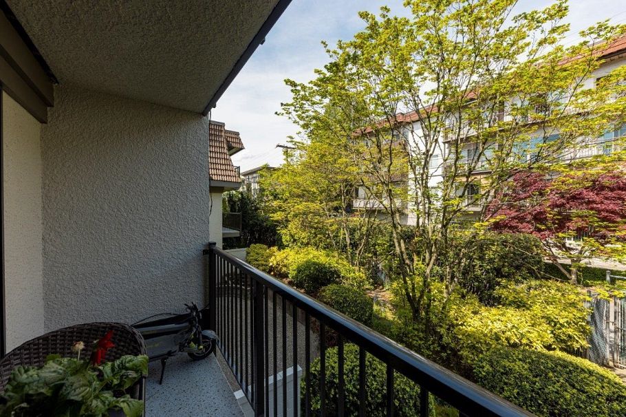 212 236 W 2nd Street North Vancouver, BC - 6