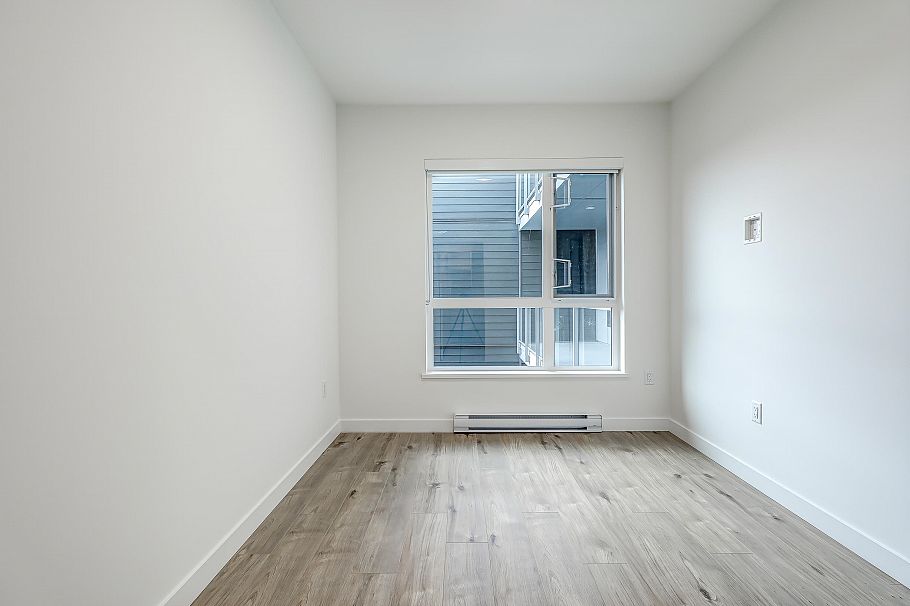 206 3594 Malsum Drive North Vancouver, BC - 6