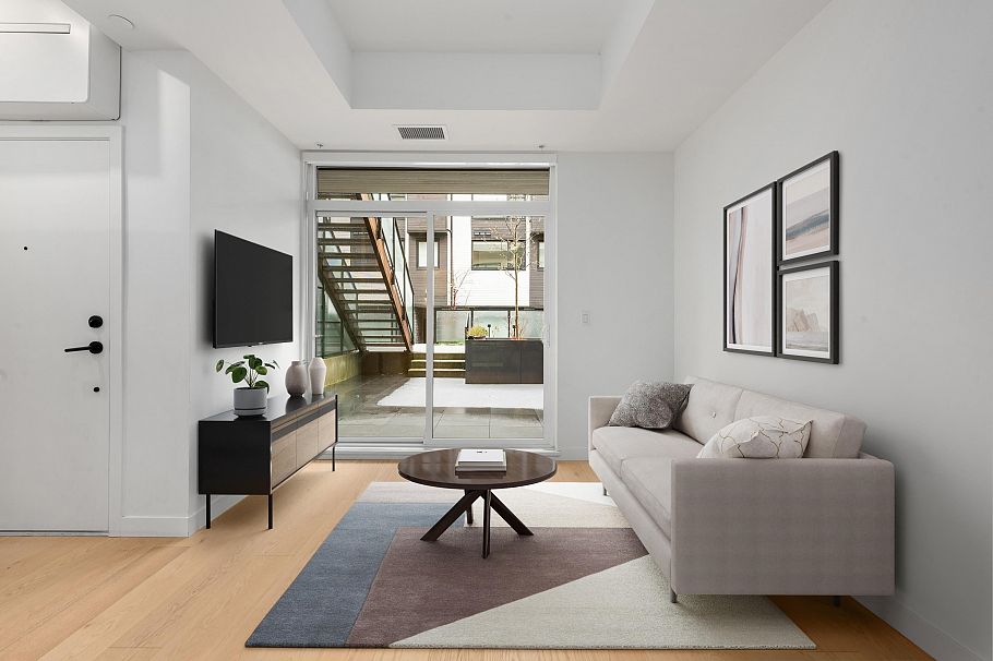 122 650 E 2nd Street North Vancouver, BC - 4