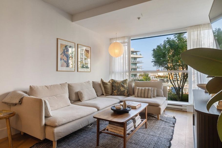 404 2770 Sophia Street Vancouver, BC - 2