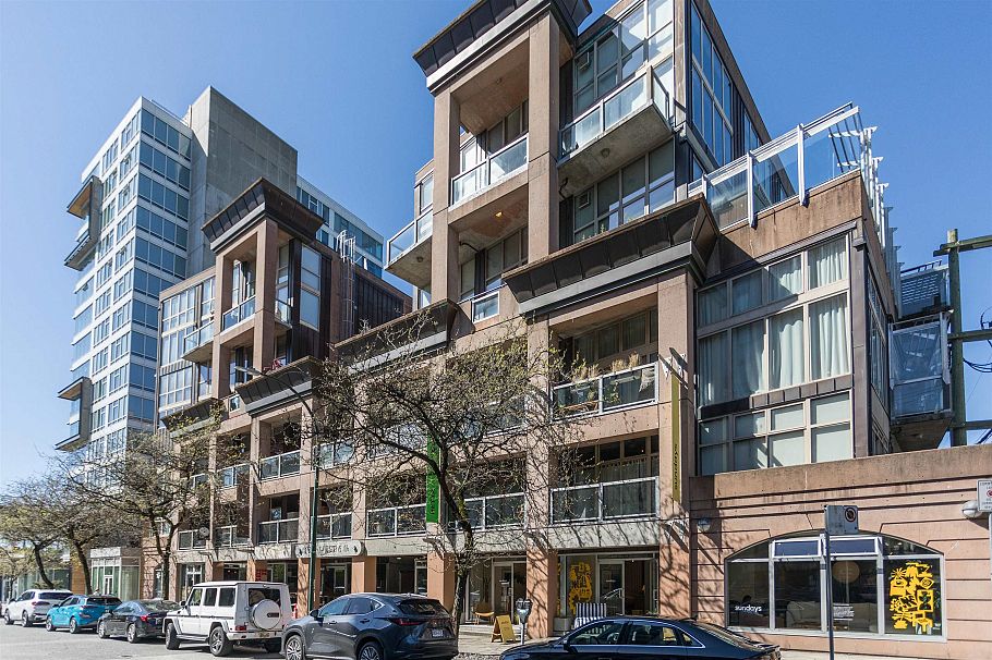 208 1529 W 6th Avenue Vancouver, BC - 34
