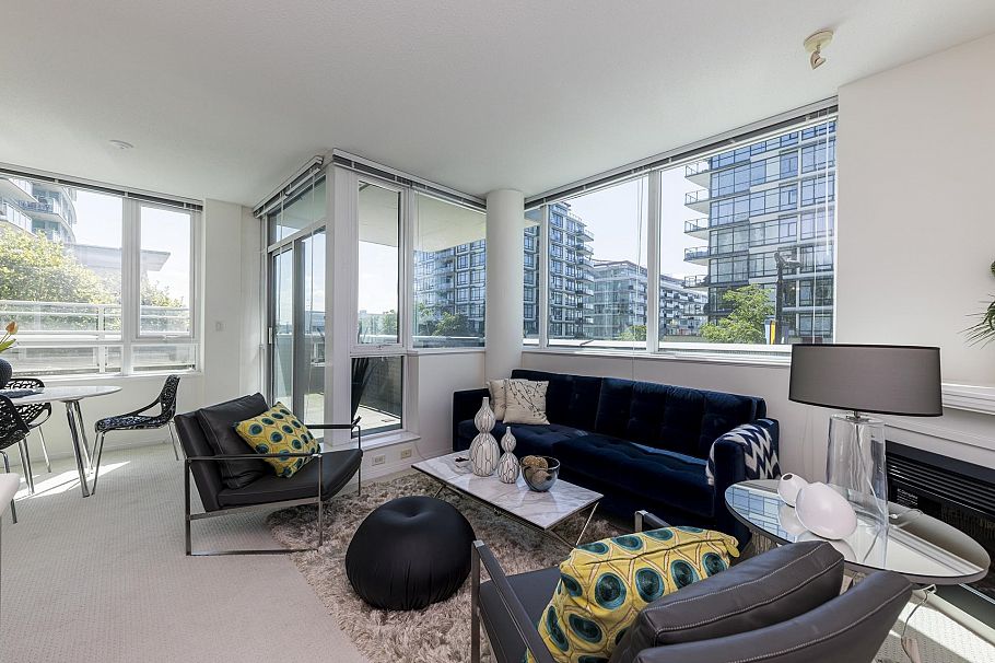 303 168 E Esplanade North Vancouver, BC - 13