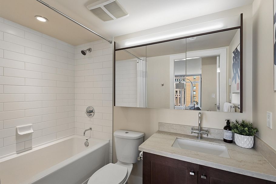 1205 888 Homer Street Vancouver, BC - 19