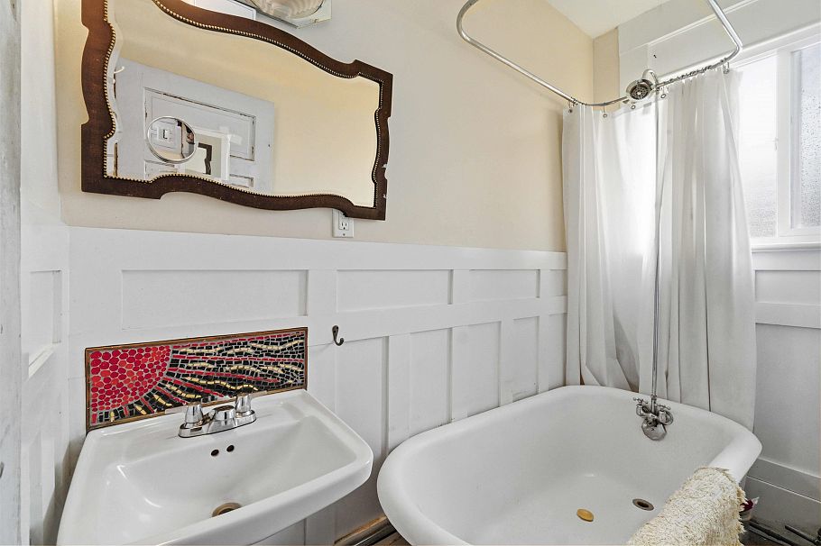 1783 E 37th Avenue Vancouver, BC - 14