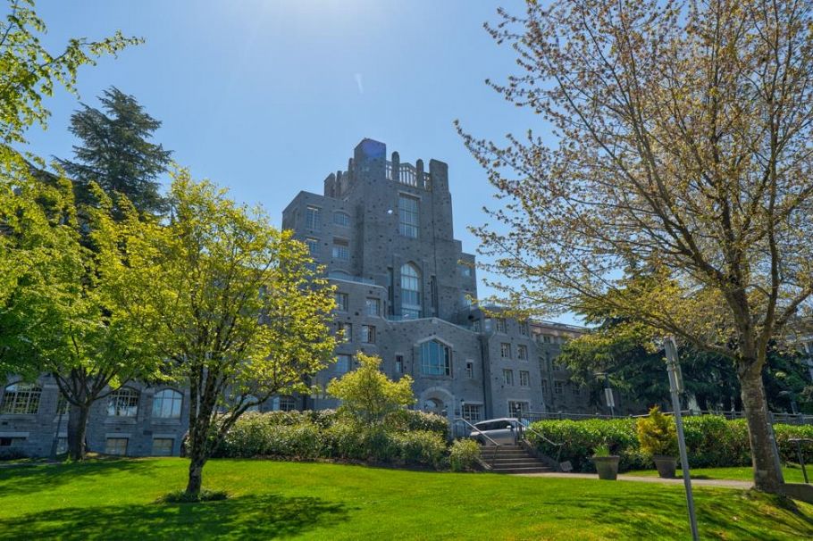 207 5955 Iona Drive Vancouver, BC - 36