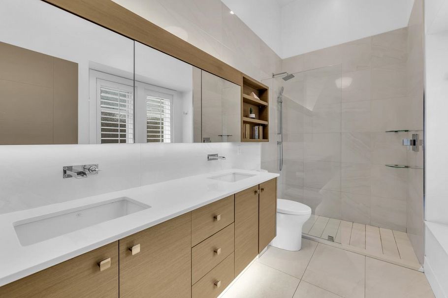 1986 W 11th Avenue Vancouver, BC - 9