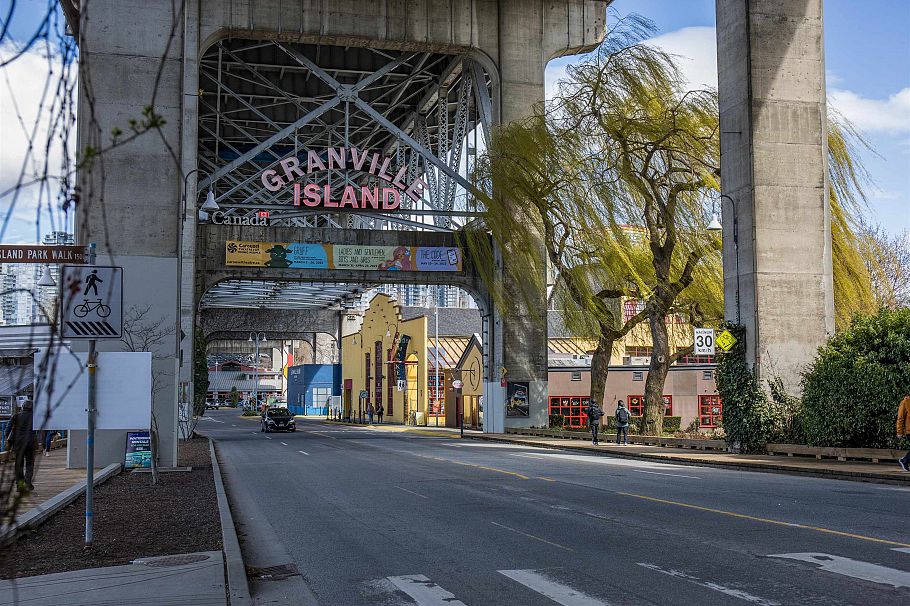 208 1529 W 6th Avenue Vancouver, BC - 28