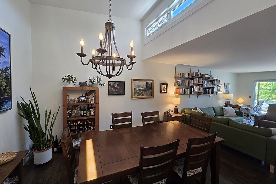 310 1266 W 13th Avenue Vancouver, BC - 1