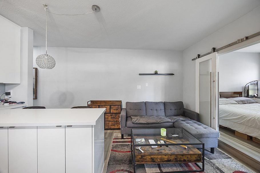 106 1988 E 37th Avenue Vancouver, BC - 4