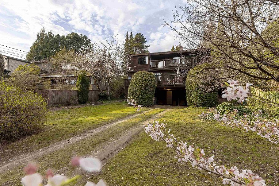 3956 W 38th Avenue Vancouver, BC - 28
