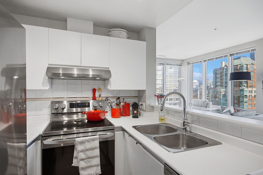 1607 989 Nelson Street Vancouver, BC - 9