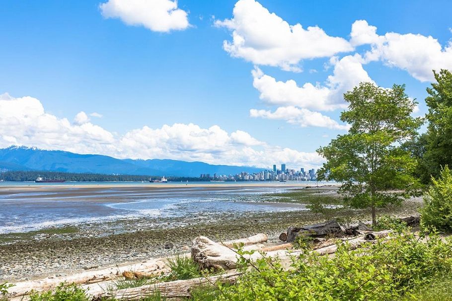 B 3546 Point Grey Road Vancouver, BC - 20