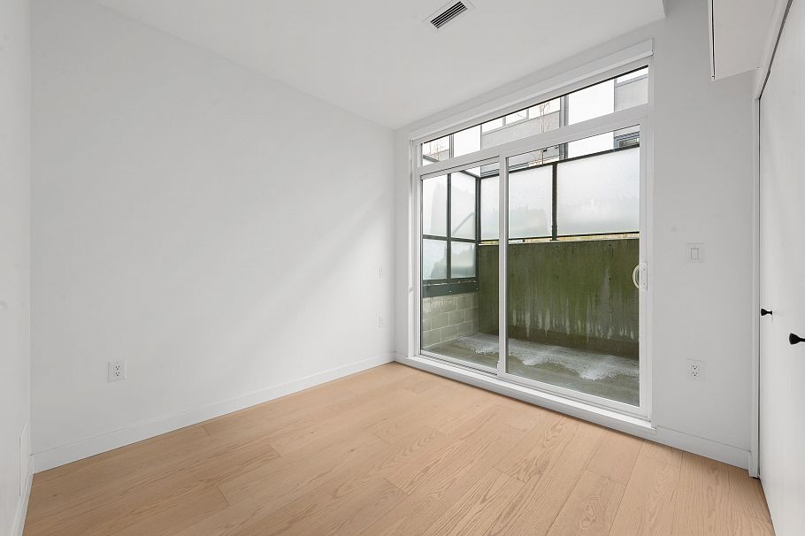 122 650 E 2nd Street North Vancouver, BC - 17