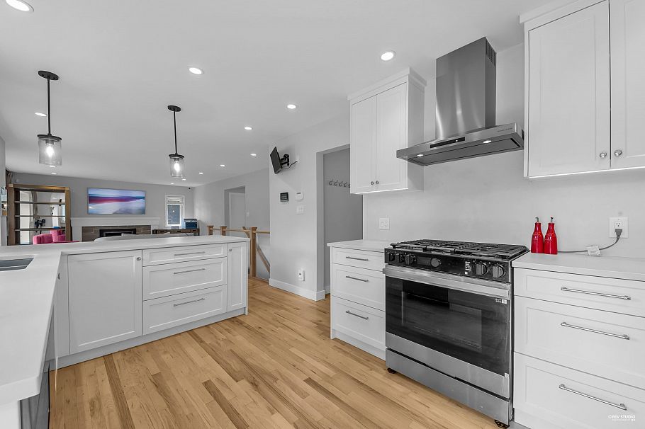 3521 Duval Road North Vancouver, BC - 10