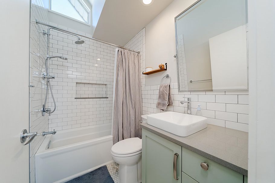 3033 Laurel Street Vancouver, BC - 25