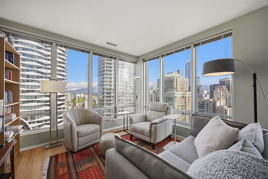 1607 989 Nelson Street Vancouver, BC - 1