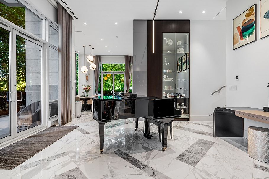 107 323 Jervis Street Vancouver, BC - 9