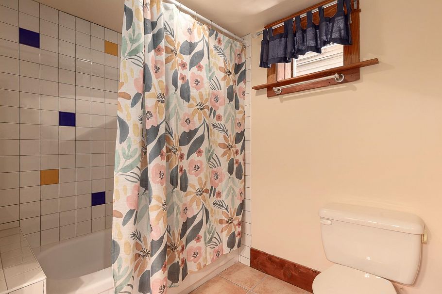 237 E 24th Avenue Vancouver, BC - 32