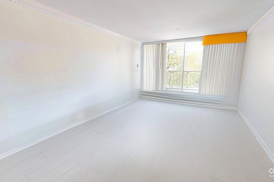 202 5629 Dunbar Street Vancouver, BC - 2
