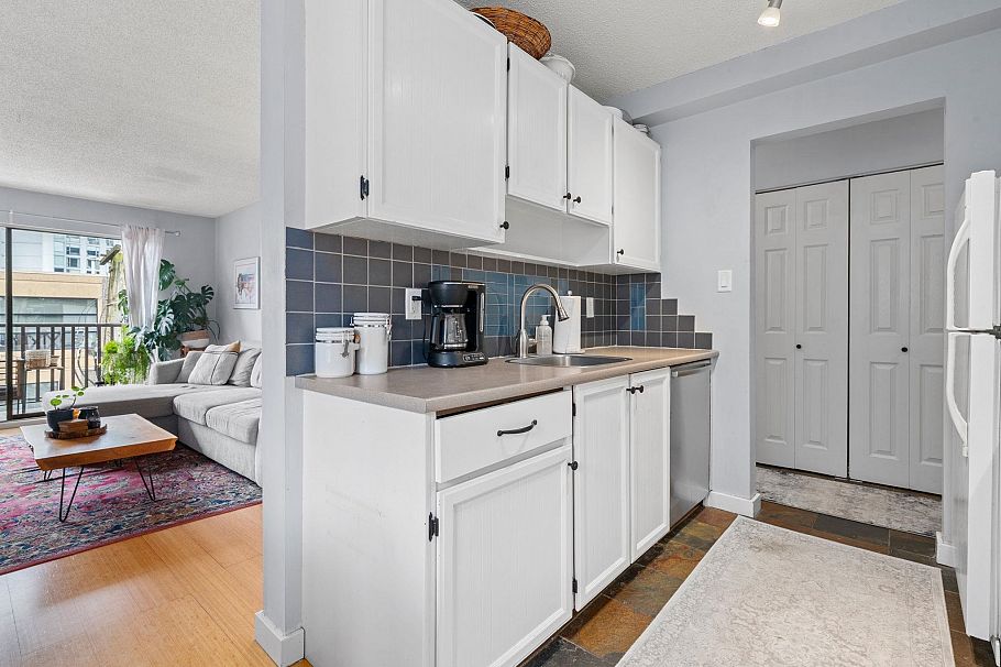 312 131 W 4th Street North Vancouver, BC - 12