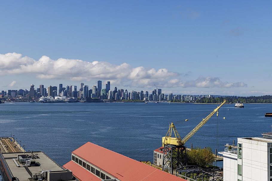 PH1 168 E Esplanade North Vancouver, BC - 3