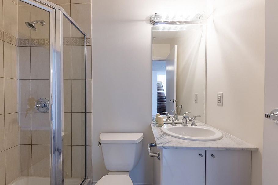 PH1 168 E Esplanade North Vancouver, BC - 25