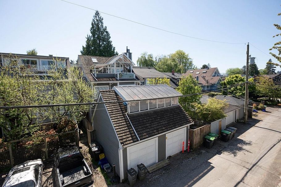 B 3546 Point Grey Road Vancouver, BC - 18