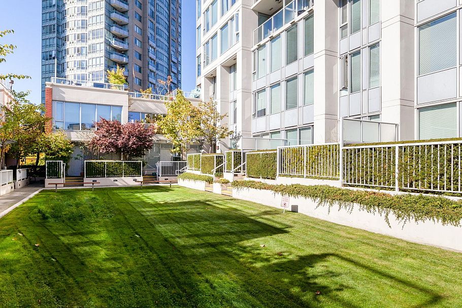 2201 550 Taylor Street Vancouver, BC - 31