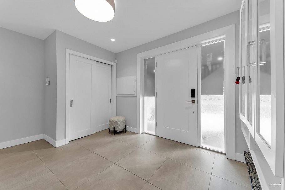 3521 Duval Road North Vancouver, BC - 4