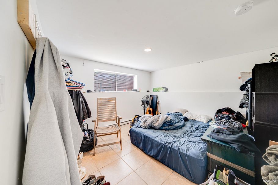 5702 Lancaster Street Vancouver, BC - 20