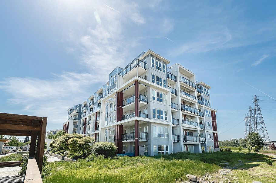 107 10033 River Drive Richmond, BC - 36