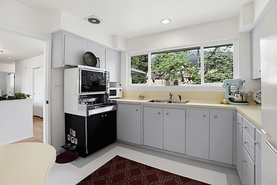 509 Granada Crescent North Vancouver, BC - 12