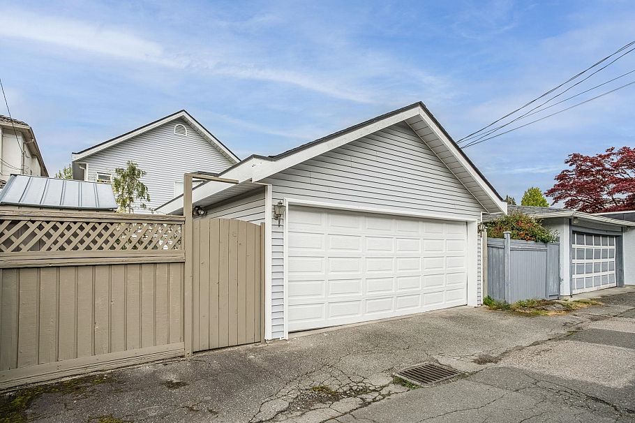 2828 W 23rd Avenue Vancouver, BC - 28