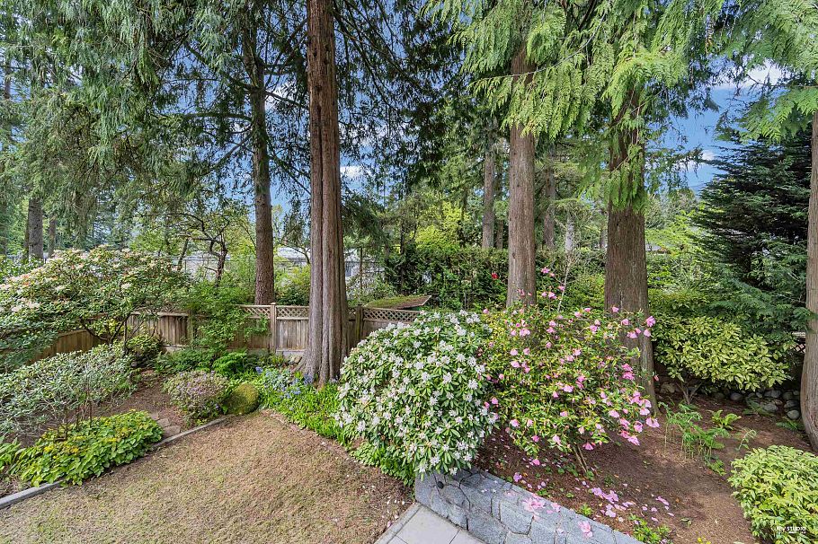 3521 Duval Road North Vancouver, BC - 36