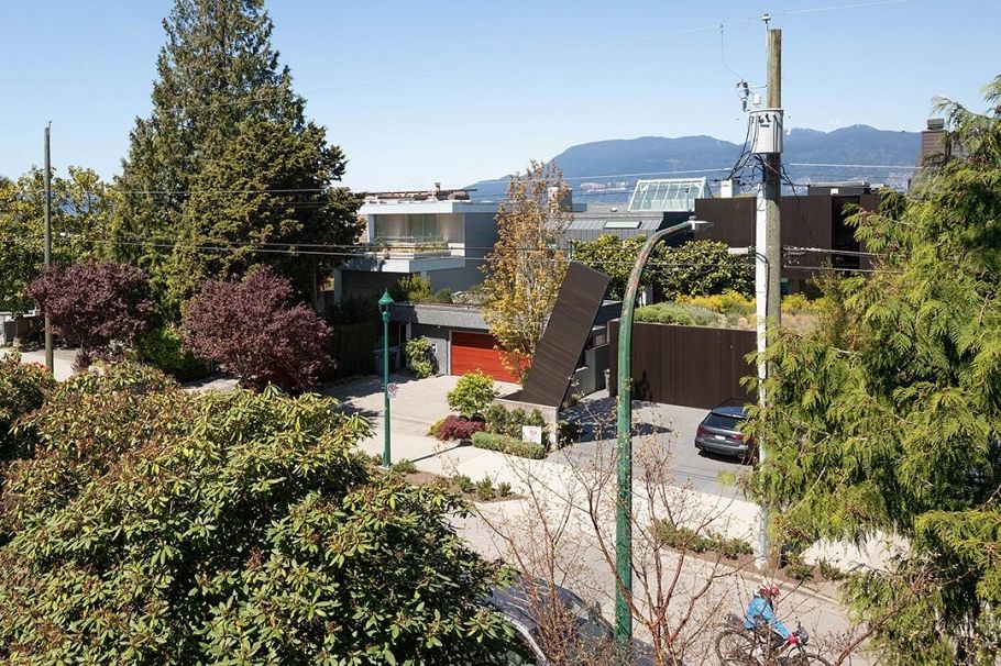 B 3546 Point Grey Road Vancouver, BC - 3