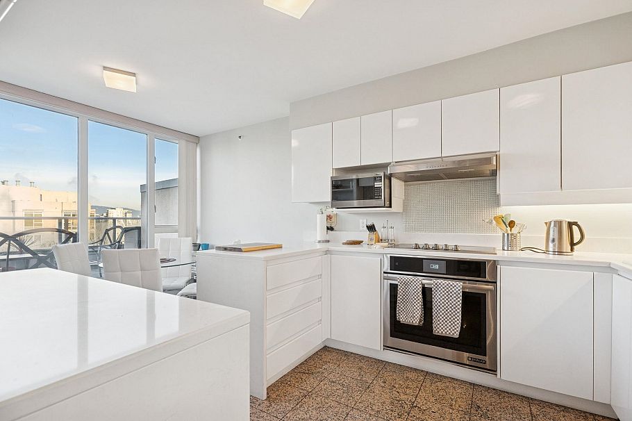 PH5 950 Cambie Street Vancouver, BC - 13