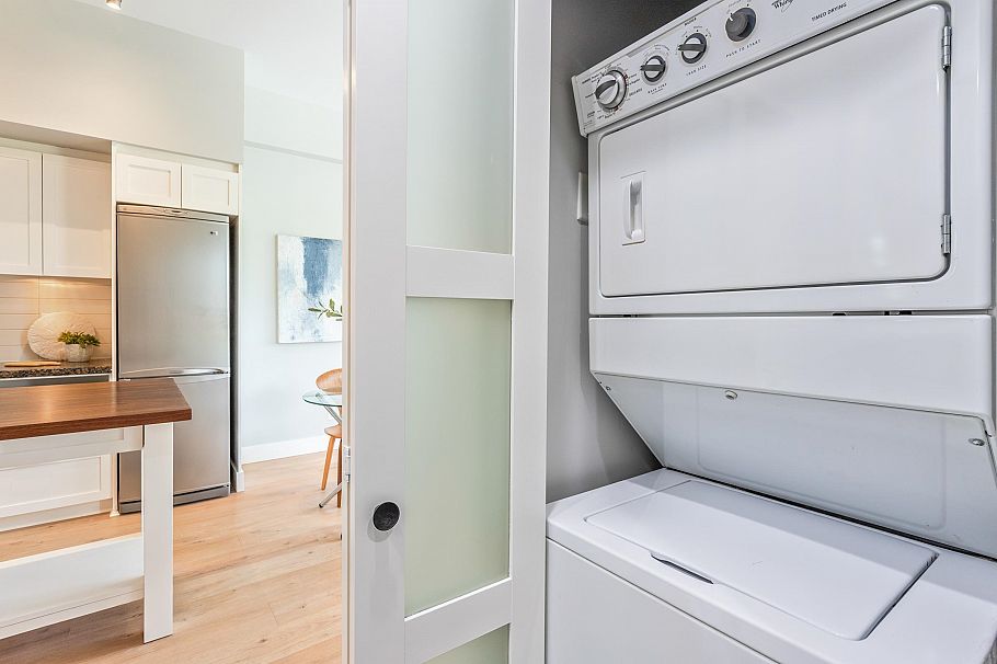 207 2288 W Broadway Vancouver, BC - 13
